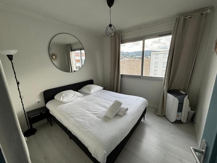Hyper-centre Avec Parking Appartement