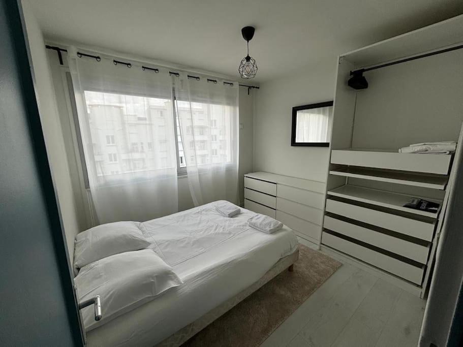 Hyper-centre Avec Parking Appartement *